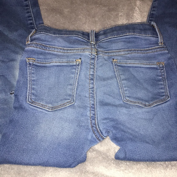 Old Navy Ballerina Jeans 👖🔥 - Picture 3 of 4